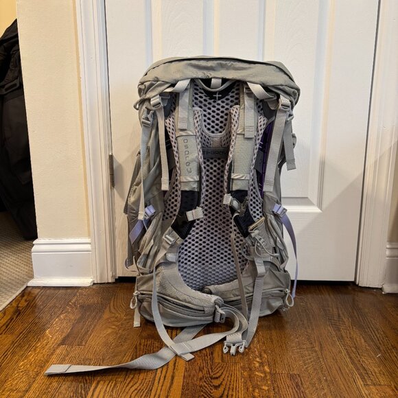 Osprey Aura 65 AG in light grey - Picture 2 of 2